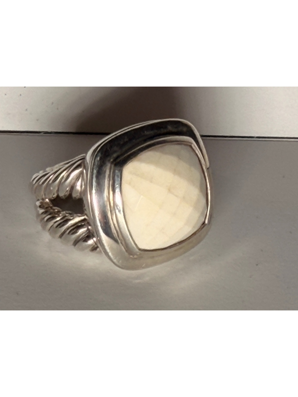 David Yurman Albion Sterling Silver Ring with Faceted White Agate Size 4